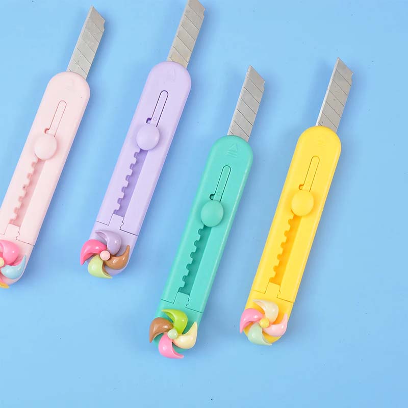AJM Fancy Mini Knife Wind Mill (C-229)